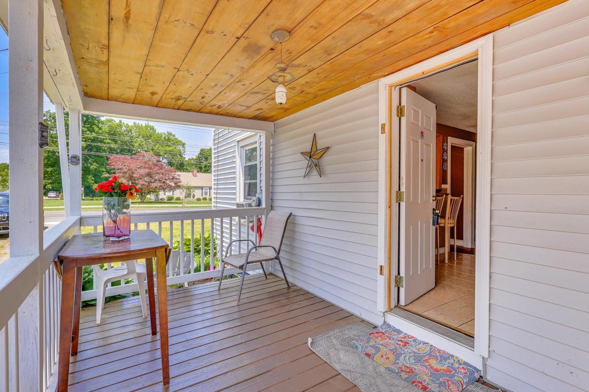 Westfield Vacation Rental With Porch, Pets Welcome! Exterior foto